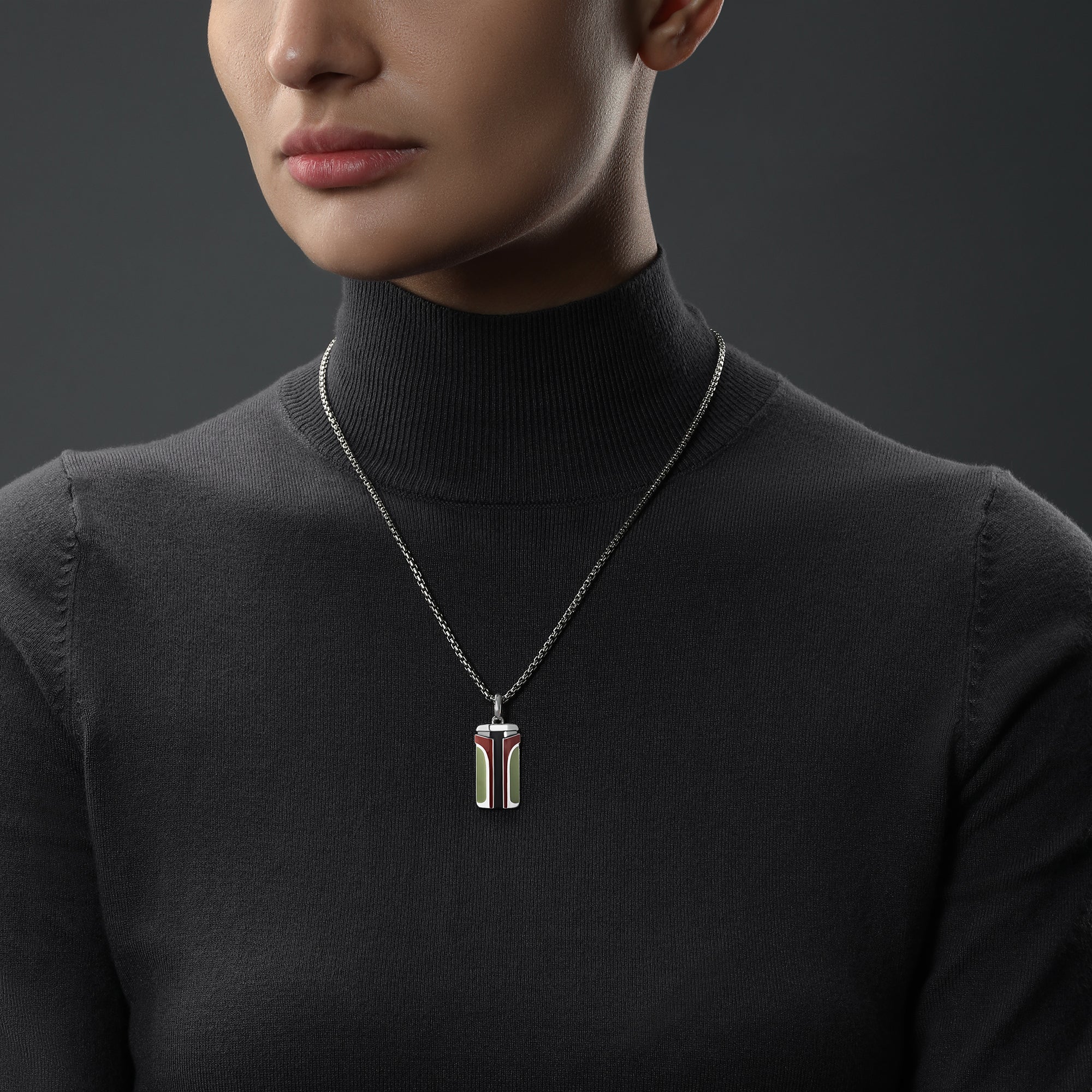 BOBA FETT™ MEN'S/WOMEN'S PENDANT Diamond Accent, Enamel, Sterling Silver - Image 3