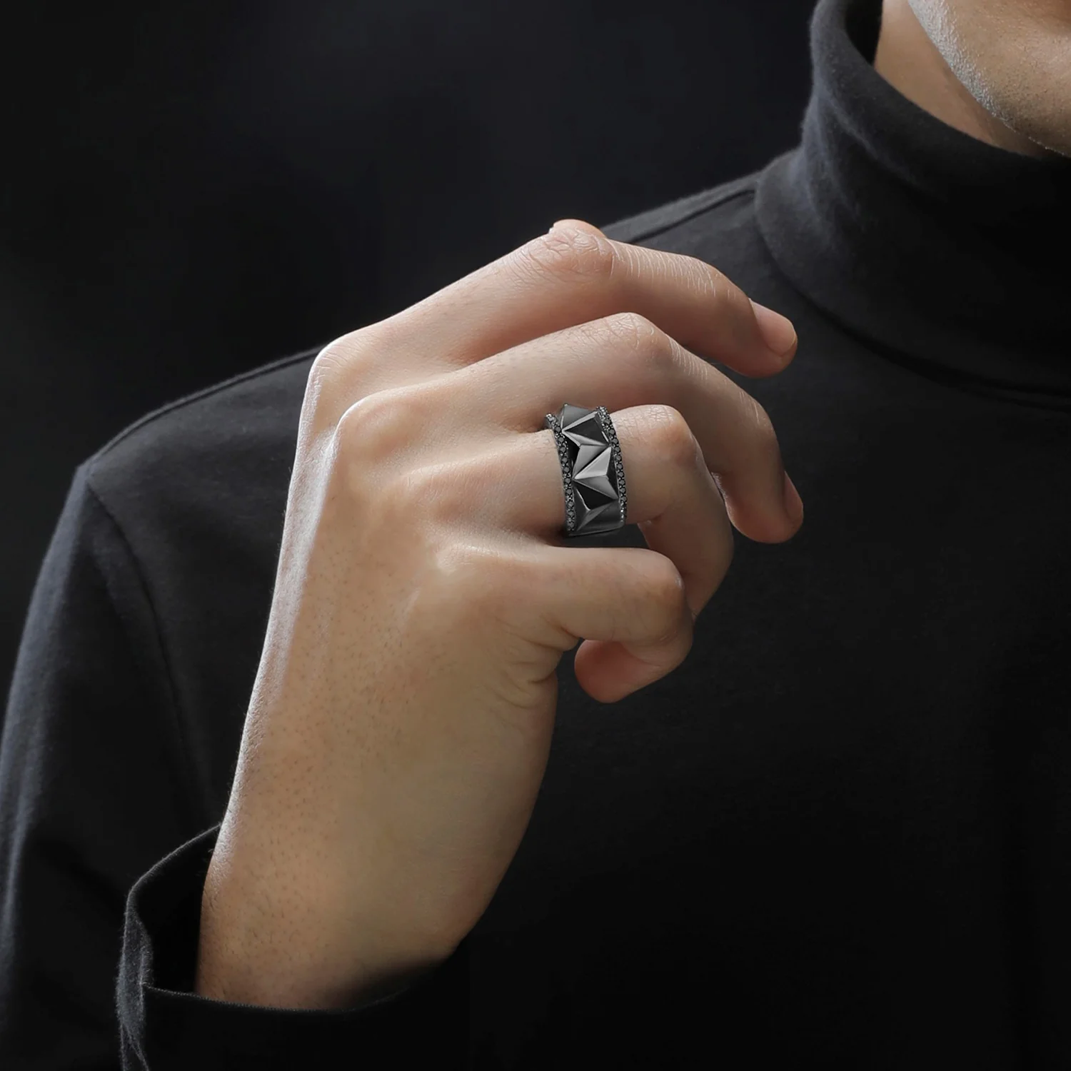 DARK ARMOR MEN'S RING 1/2 CT.TW. Black Diamonds Silver with Black Rhodium - Image 2