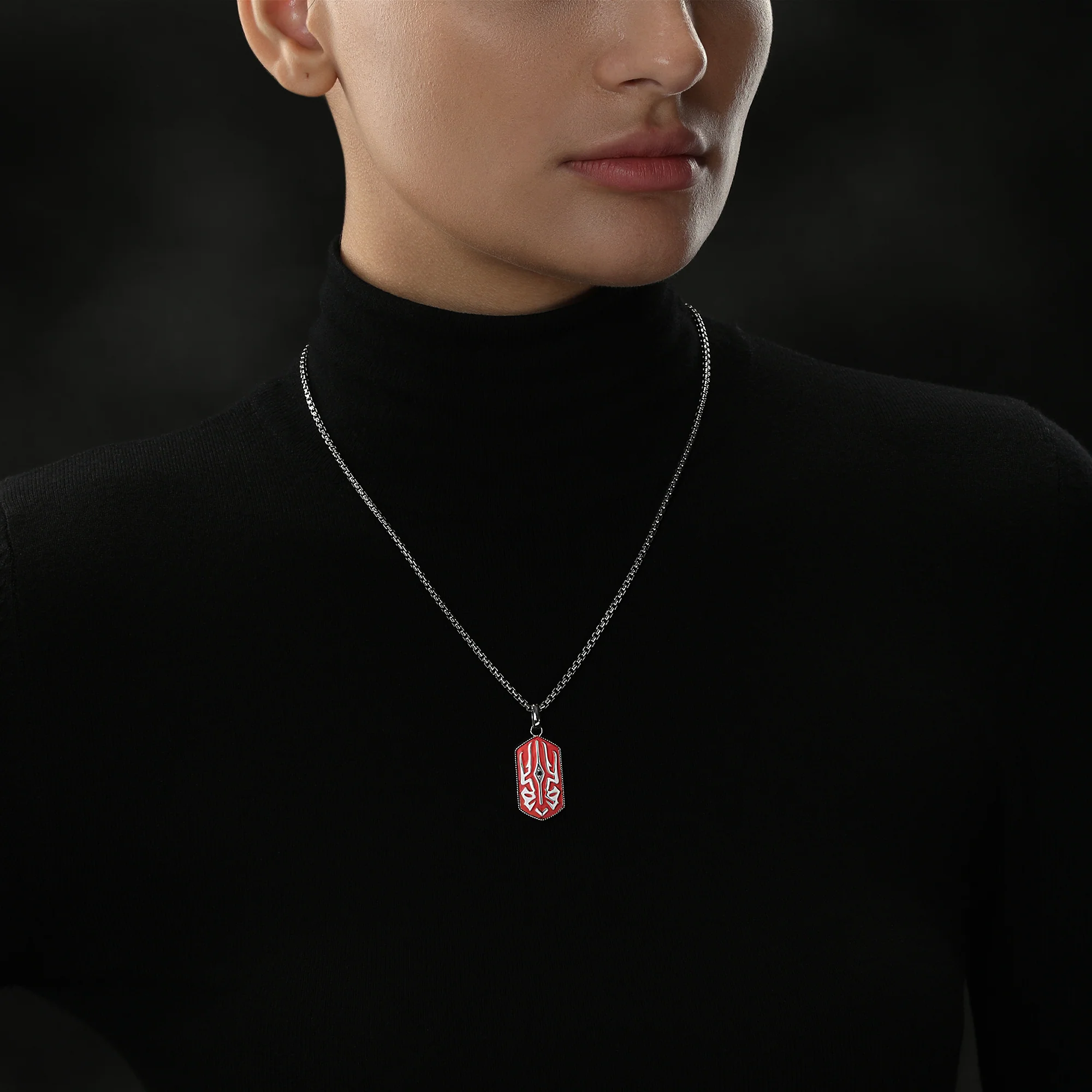 DARTH MAUL™ MEN'S/WOMEN'S PENDANT in Black Rhodium over Sterling Silver and Red Enamel with 1/12 CT.TW. Black Diamond - Image 3
