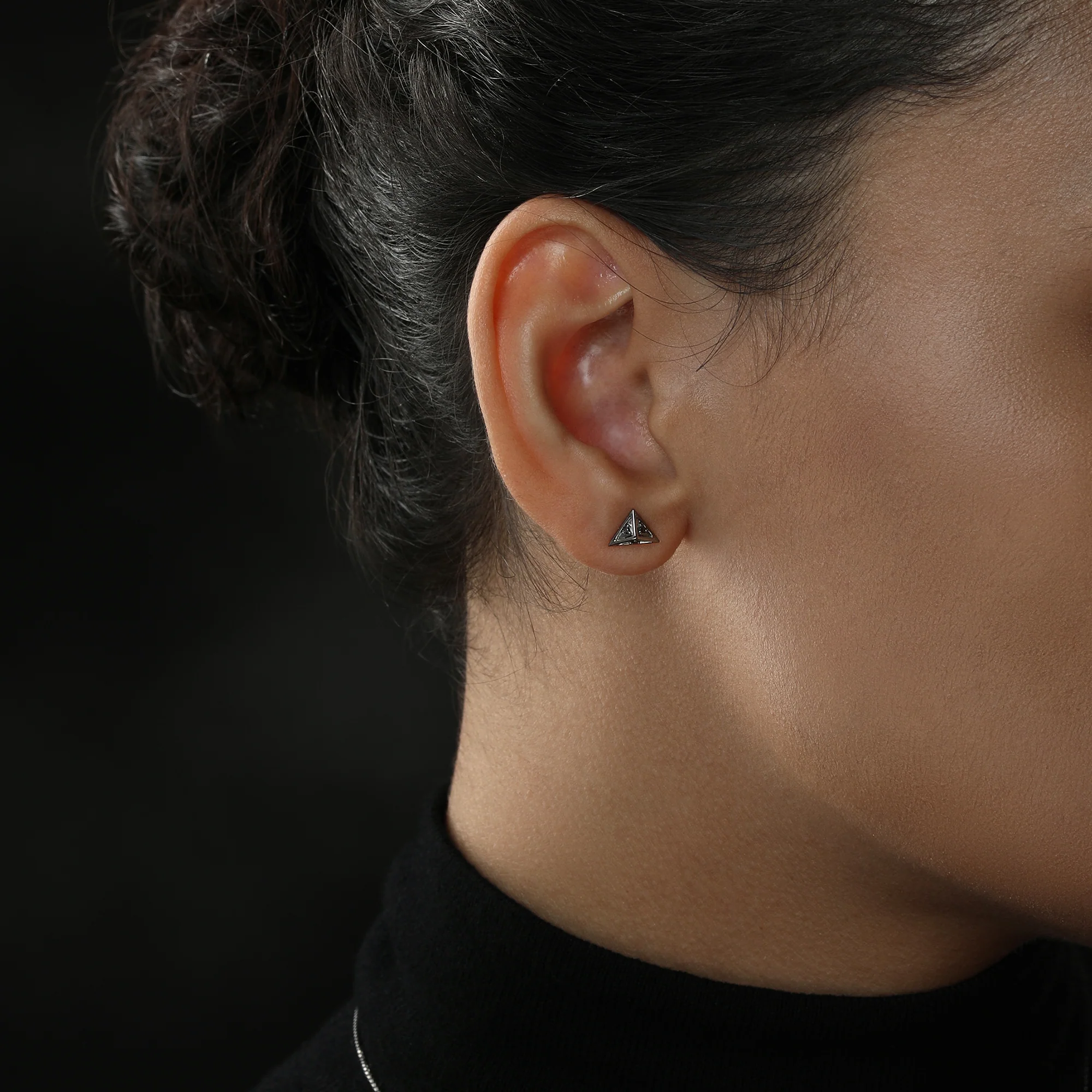 DARTH VADER™ HELMET NECKLACE AND EARRINGS SET in Black Rhodium over Sterling Silver with Black Diamonds - Image 3