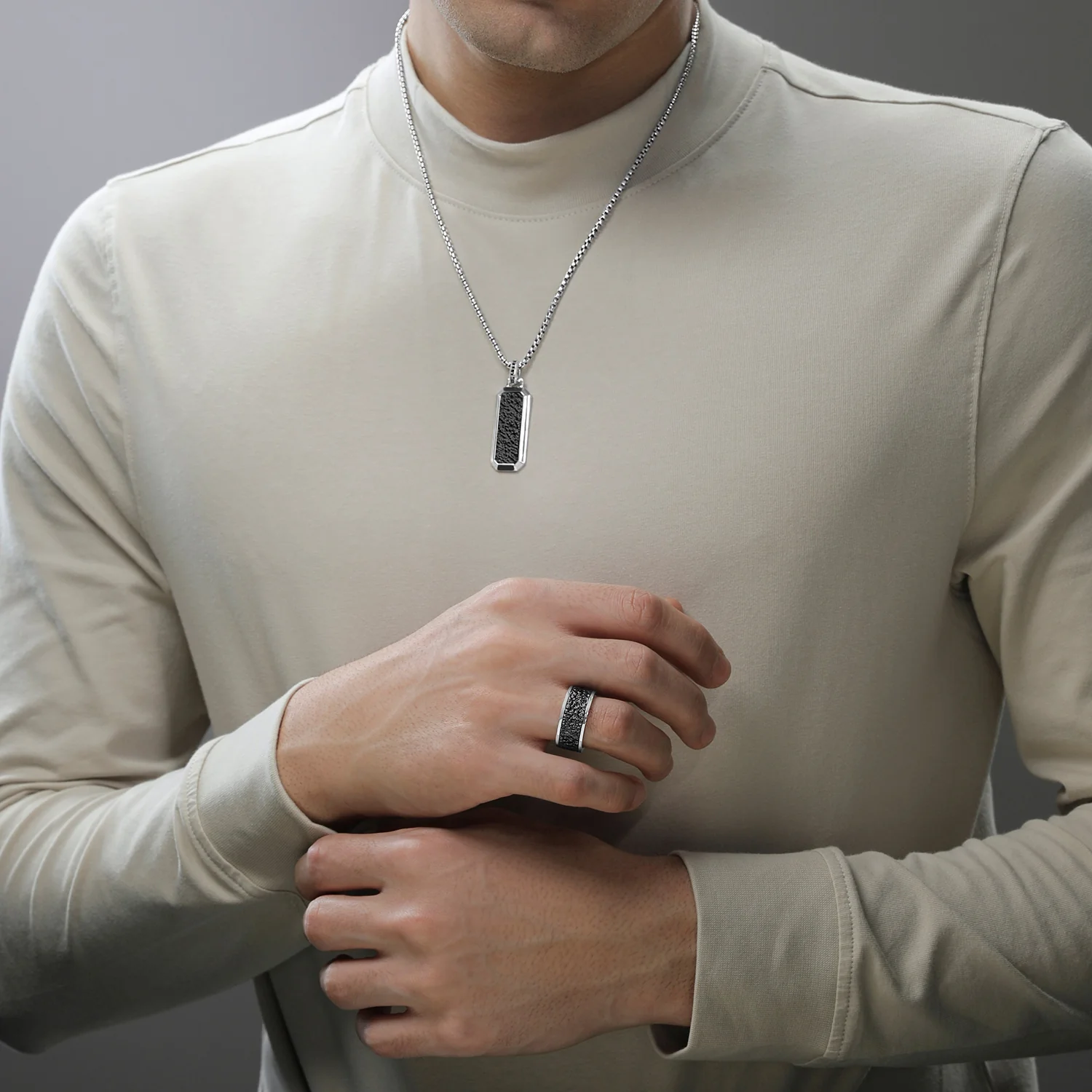 IN CARBONITE MEN'S RING Silver with Black Rhodium - Image 3