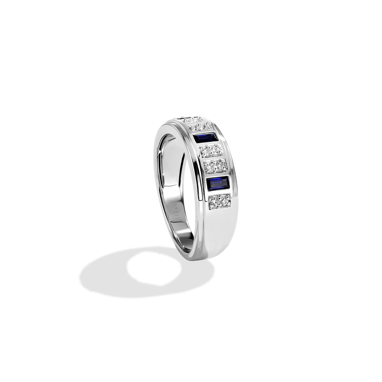 R2 SERIES MEN'S BAND 1/5 CT.TW. White Diamonds and Blue Sapphire 14K White Gold - Image 3