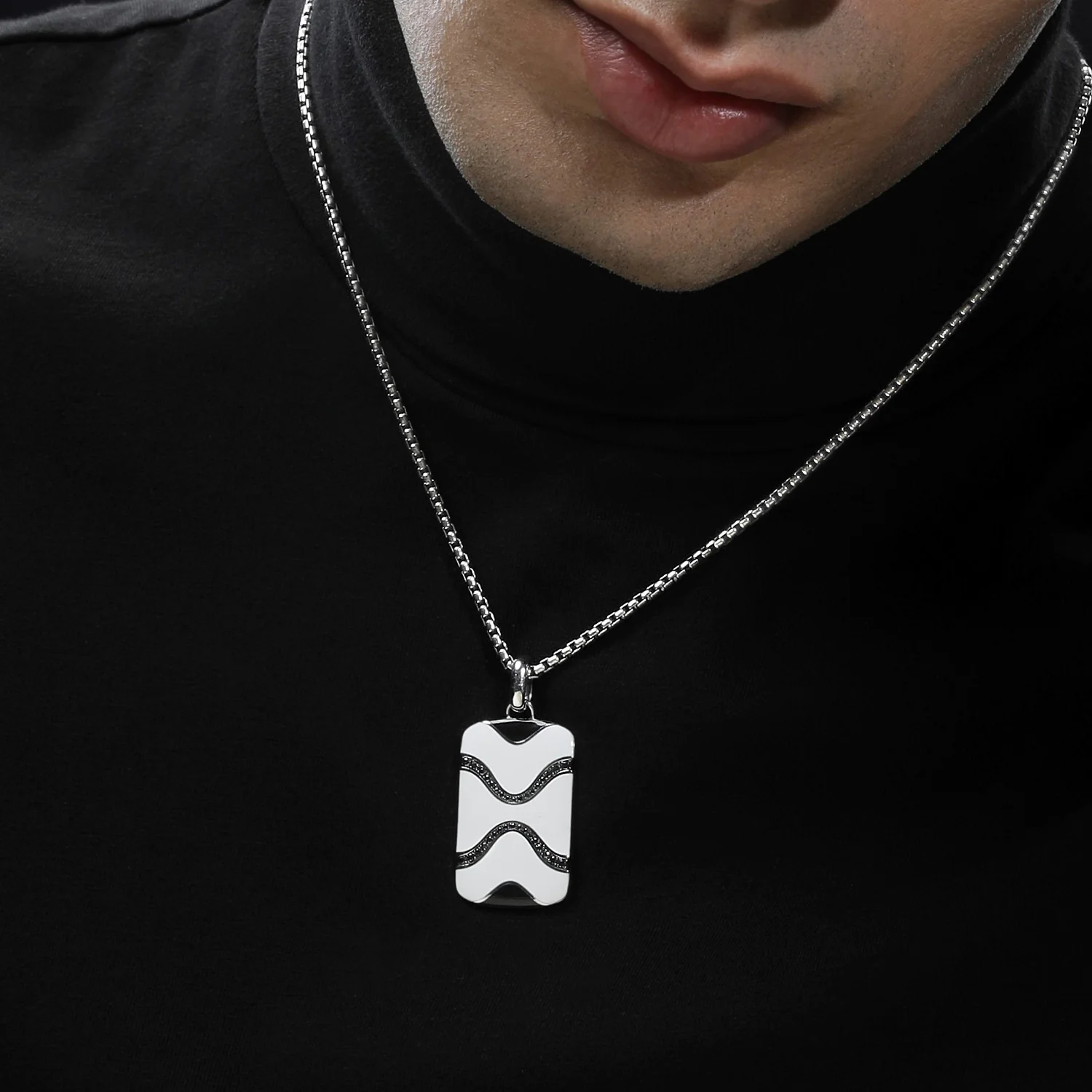 THE STORMTROOPER MEN'S PENDANT 1/2 CT.TW. Black Diamonds and Ceramic Silver - Image 2