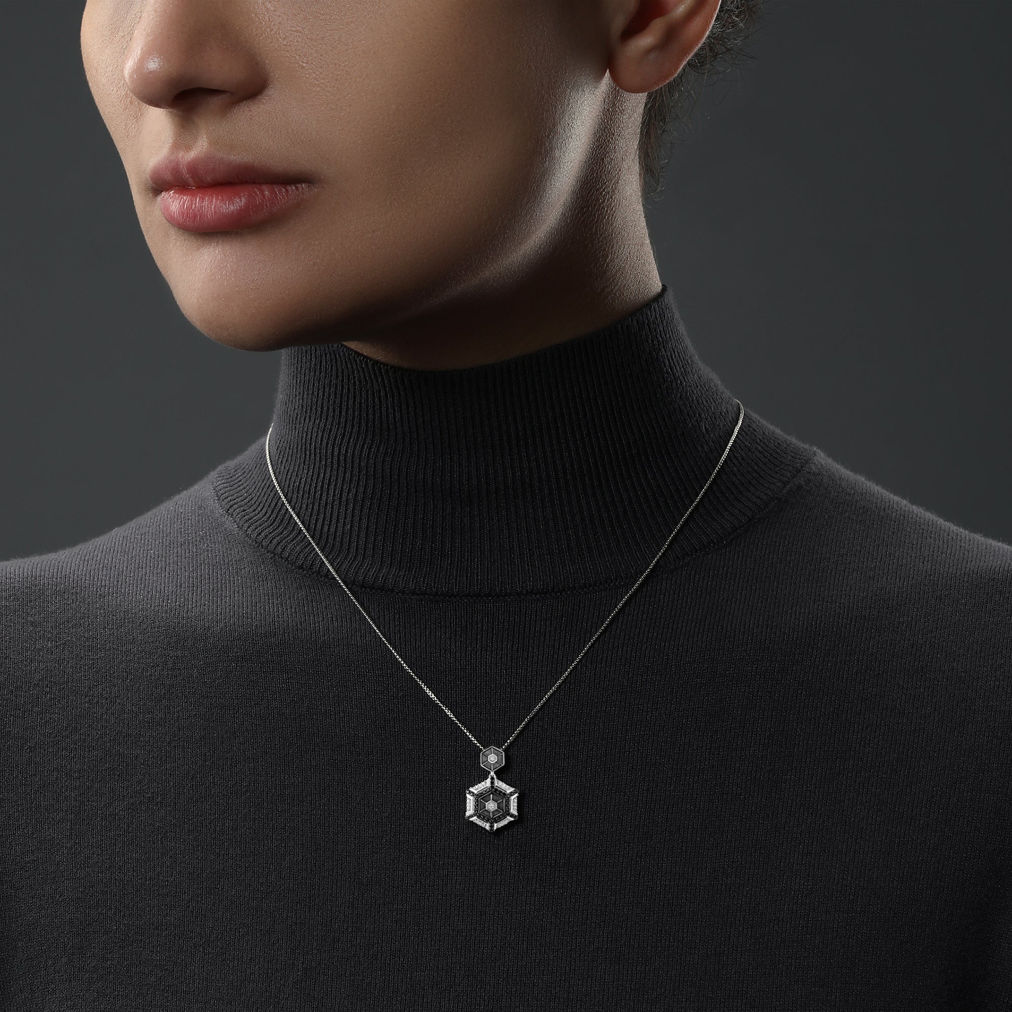 THE TIE FIGHTER WOMEN'S PENDANT 1/3 CT.TW. Black and White Diamonds Silver - Image 2