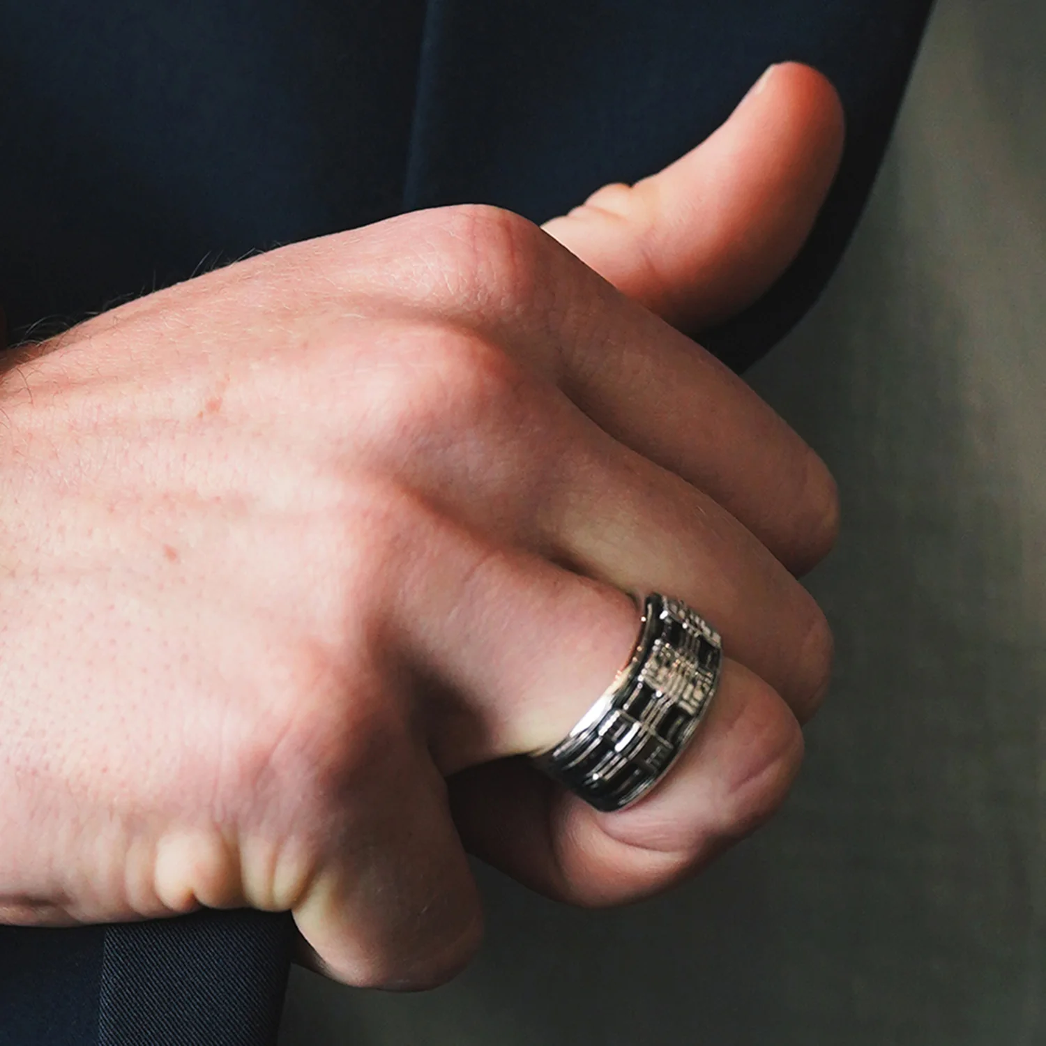 THE WOOKIEE MEN'S RING Silver and Black Rhodium - Image 3